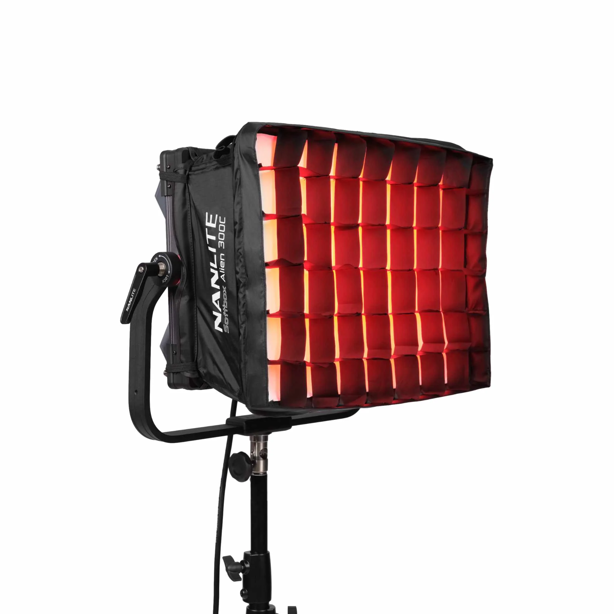 Alien 300C RGBWW LED Panel Light with CRMX - Image 11