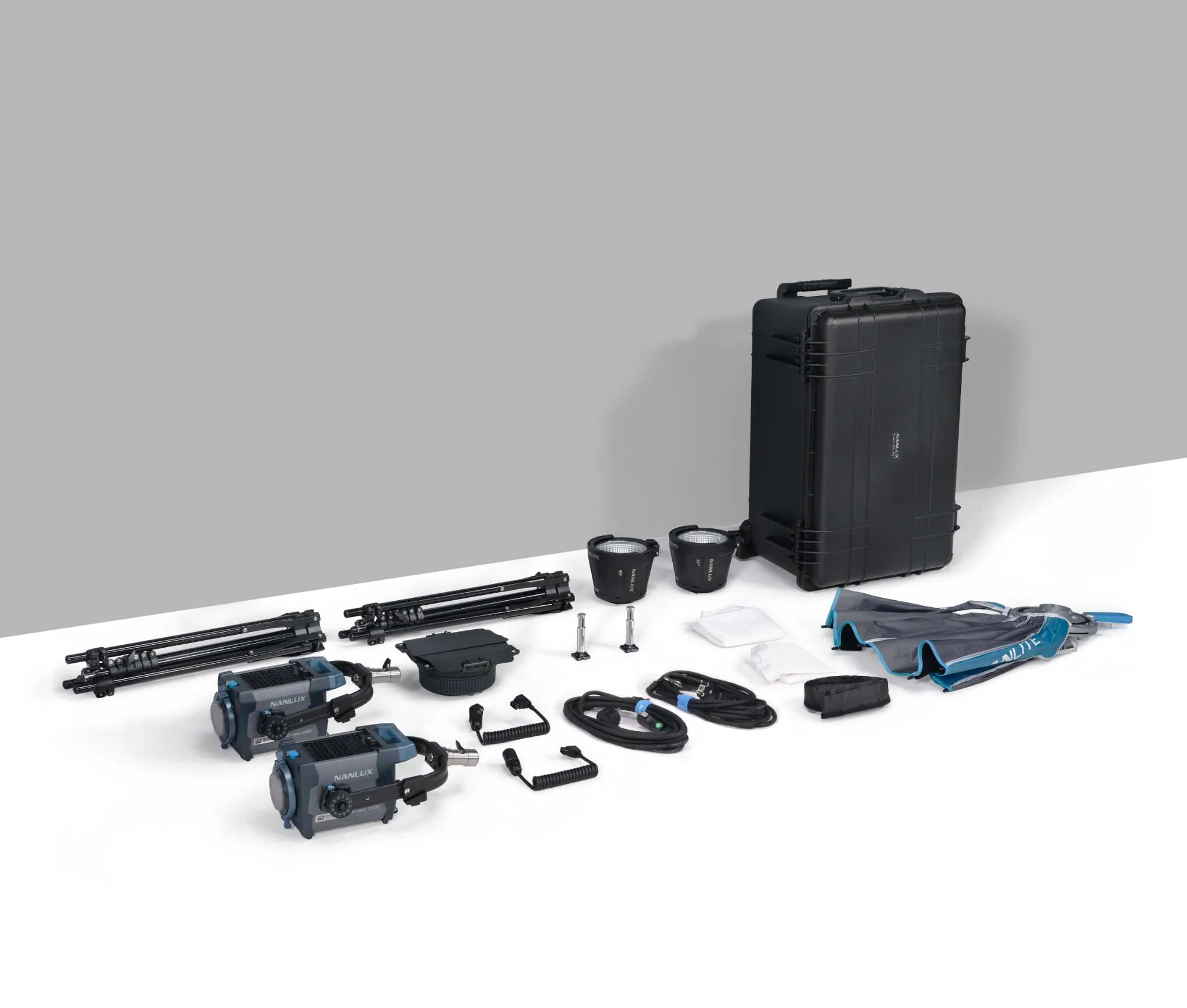 Evoke 150C 8-Chip Full-Color LED Spotlight 2-Kit - Image 11