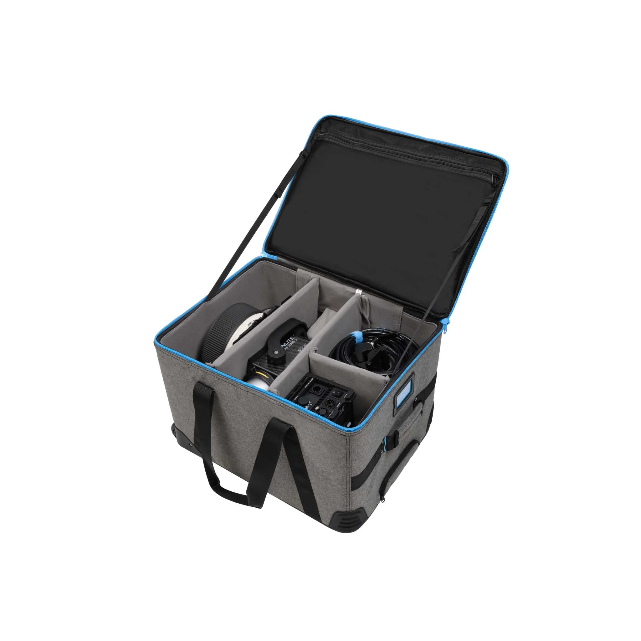 Forza 300B II LED Spotlight and FL-20G Fresnel Rolling Case Kit - Image 17